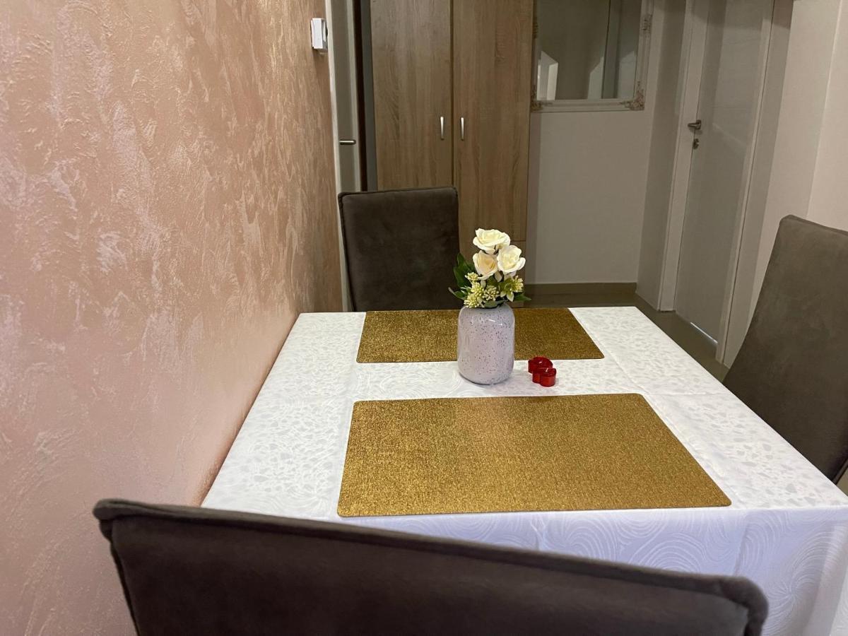 Apartman 1 Διαμέρισμα Σρέμσκα Μιτρόβιτσα Εξωτερικό φωτογραφία